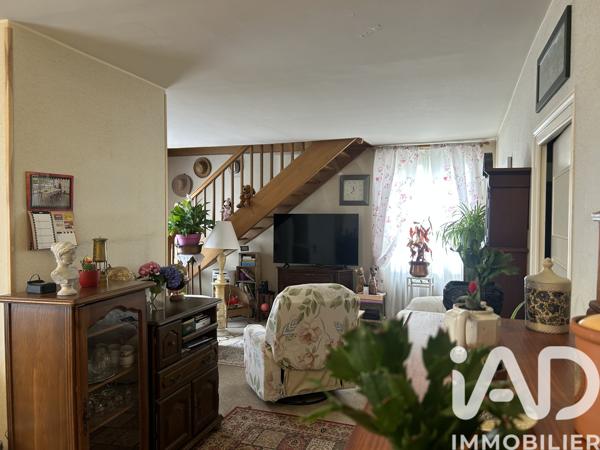 Maison à vendre 7 pièces 147 m² Saint-Amand-Montrond