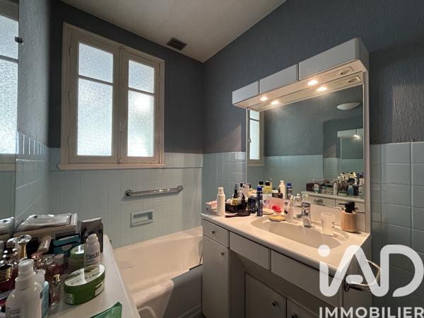 Maison à vendre 7 pièces 147 m² Saint-Amand-Montrond