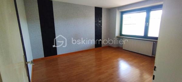 Immeuble mixte de 242 m²