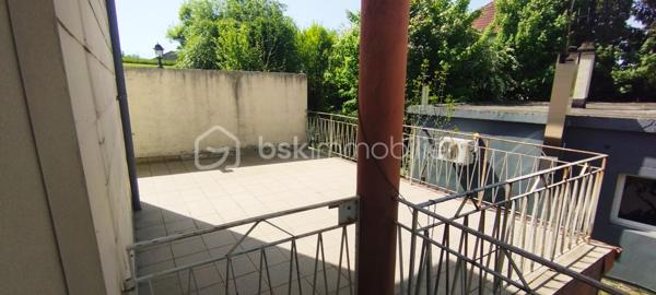 Immeuble mixte de 242 m²