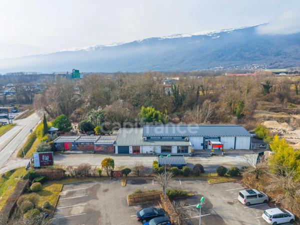 Terrain à vendre de 2 500,00 m² SAINT GENIS POUILLY (01)