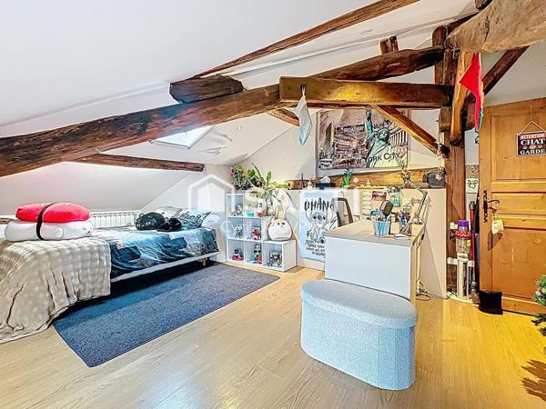 Belle maison, rénovée sur 17000M2 de terrain