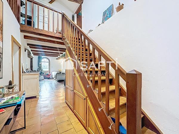 Belle maison, rénovée sur 17000M2 de terrain