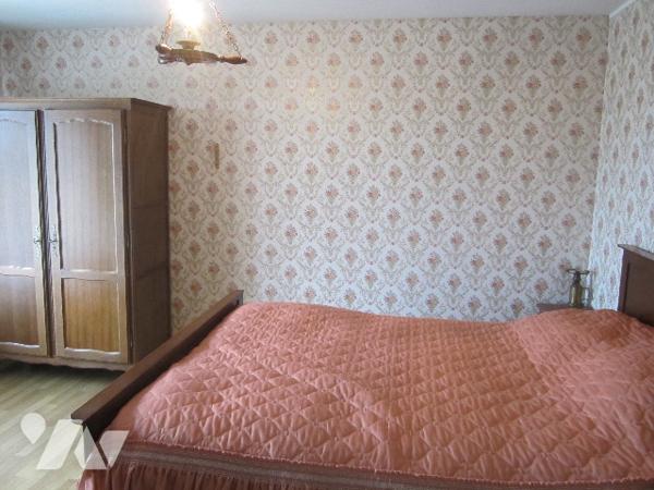 grande maison 164 m2 3 chambres beaucoup de possibilités d'aménagement.