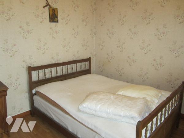 grande maison 164 m2 3 chambres beaucoup de possibilités d'aménagement.