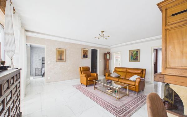 Appartement à louer    3 pièces • 80,02 m2 Strasbourg