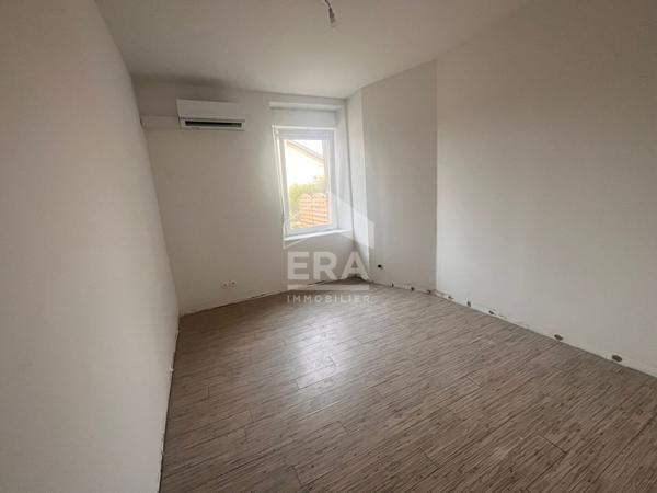 Appartement 3 pièces - 72m² - Sainte Marie Aux Chênes