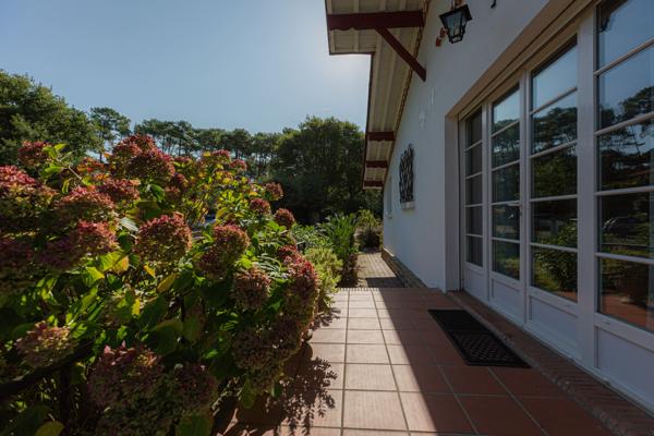 VILLA TRADITIONNELLE ENTRE LAC ET OCÉAN À HOSSEGOR