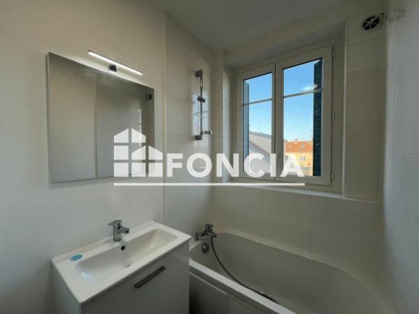 Location Appartement 3 pièces 53.89 m² - 58/60 RUE DE LA COTE D'OR Dijon 21000