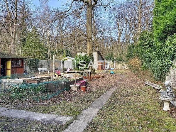 Maison 6 pièces 3 chambres, parcelle 840 m2