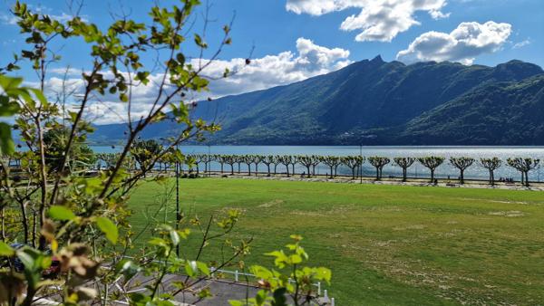 Appartement avec terrasse et vue panoramique sur le lac du Bourget
