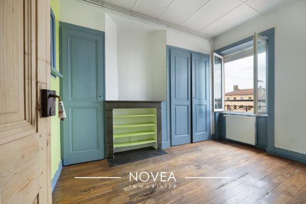 T3 lumineux avec vue panoramique – Croix-Rousse