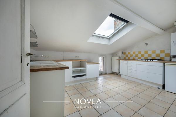 T3 lumineux avec vue panoramique – Croix-Rousse
