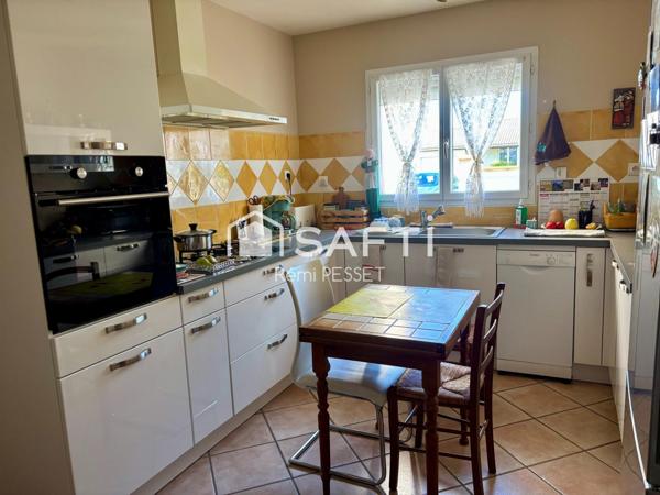 A vendre Maison 5 pièces propre et saine de plain pied