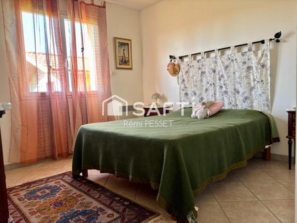 A vendre Maison 5 pièces propre et saine de plain pied