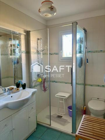 A vendre Maison 5 pièces propre et saine de plain pied