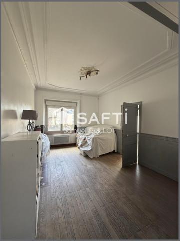 Belle maison familiale au cœur du bourg de Javron