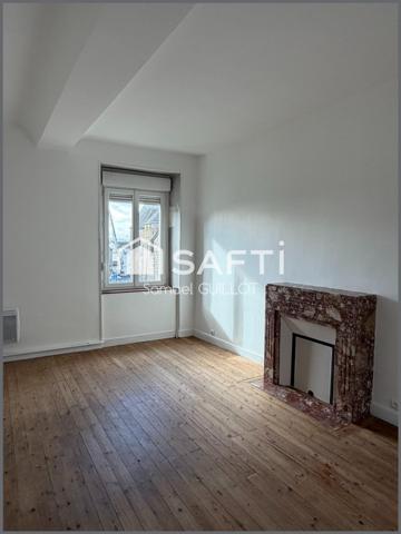 Belle maison familiale au cœur du bourg de Javron