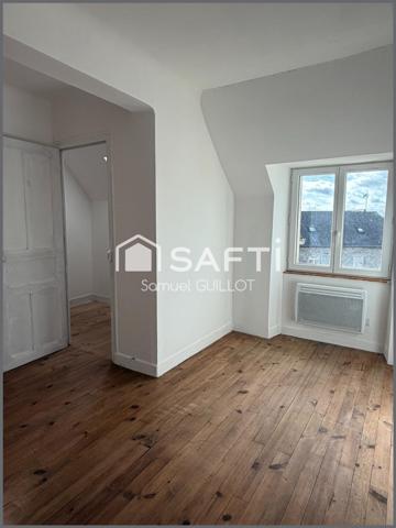 Belle maison familiale au cœur du bourg de Javron