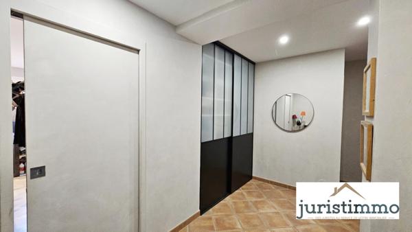 Caumont-sur-Durance (84510) MAISON FAMILIALE DE 5 CHAMBRES AVEC PISCINE SUR LA COLLINE DE CAUMONT SUR DURANCE + TERRAIN DETACHABLE 400M2