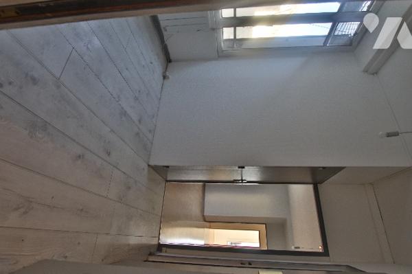 A vendre à Montereau-Fault-Yonne 77130, appartement 2 pièces, 43 m² environ, cave.