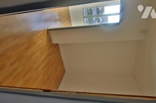 A vendre à Montereau-Fault-Yonne 77130, appartement 2 pièces, 43 m² environ, cave.