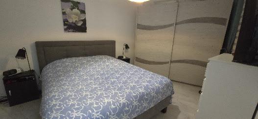 Superbe appartement de standing de plain pied ( 83.5 m²) avec balcon