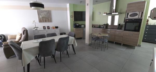 Superbe appartement de standing de plain pied ( 83.5 m²) avec balcon