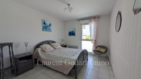 Appartement T3 avec loggia, cellier et parking en sous-sol