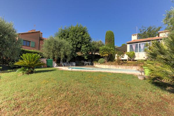 Villa provençale avec piscine