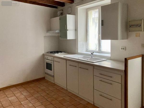 Maison à louer à Angers dans le Maine-et-Loire (49100), ref : 49009-L109 Place du Lycée