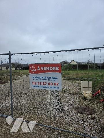 Sur la commune de BRICQUEBEC, commune déléguée de BRICQUEBEC EN COTENTIN