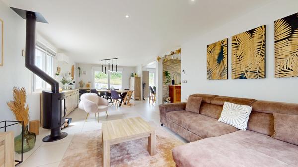 SAINT-AVOLD - MAISON CONTEMPORAINE - 135 m² -4 CHAMBRES -TERRAIN PLAT  6,90 ARES