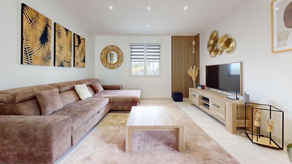 SAINT-AVOLD - MAISON CONTEMPORAINE - 135 m² -4 CHAMBRES -TERRAIN PLAT  6,90 ARES