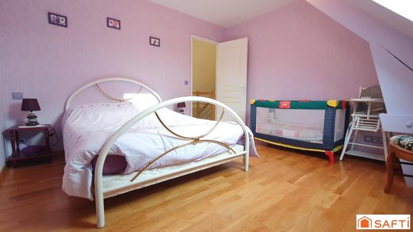 Maison contemporaine de 4 chambres , jolie camagne