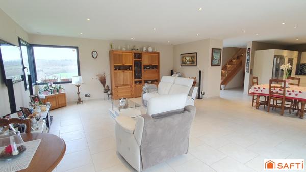 Maison contemporaine de 4 chambres , jolie camagne