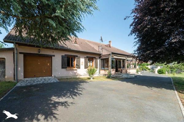 Maison à vendre 213 000 € Mehun-sur-Yèvre 5 p 137 m² DPE B