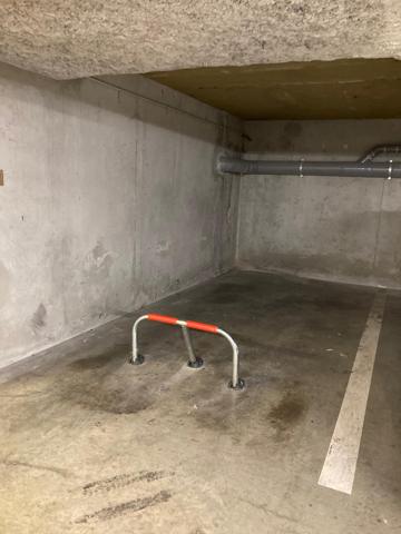 Parking · Location Bron (69500) 7m²