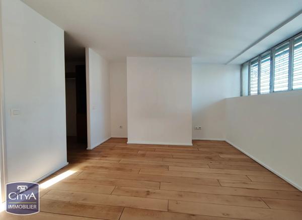 Appartement à vendre 3 pièces 154.12m² Nîmes (30000)