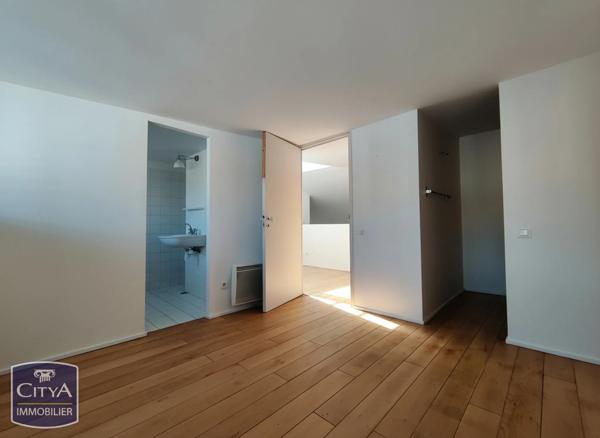 Appartement à vendre 3 pièces 154.12m² Nîmes (30000)