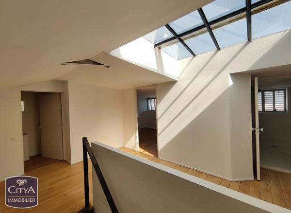 Appartement à vendre 3 pièces 154.12m² Nîmes (30000)