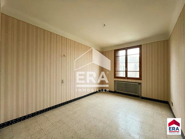 Maison de village à Caromb + local commercial loué