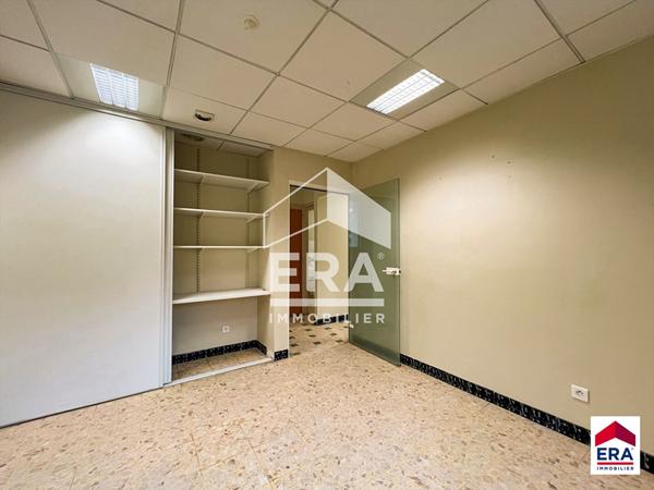 Maison de village à Caromb + local commercial loué