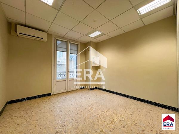 Maison de village à Caromb + local commercial loué