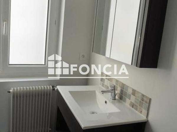Location Appartement 3 pièces 75.06 m² - 7 RUE PAUL BOURGET Grenoble 38100