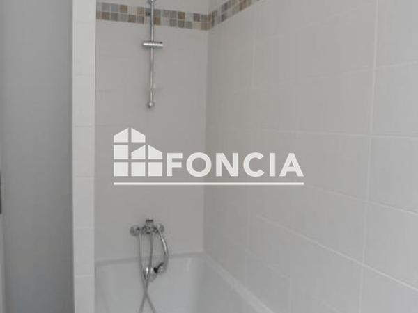 Location Appartement 3 pièces 75.06 m² - 7 RUE PAUL BOURGET Grenoble 38100