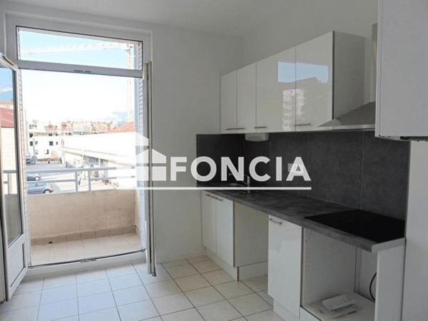 Location Appartement 3 pièces 75.06 m² - 7 RUE PAUL BOURGET Grenoble 38100
