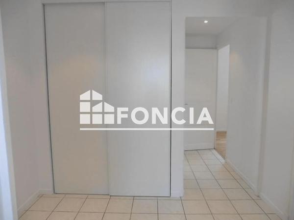Location Appartement 3 pièces 75.06 m² - 7 RUE PAUL BOURGET Grenoble 38100
