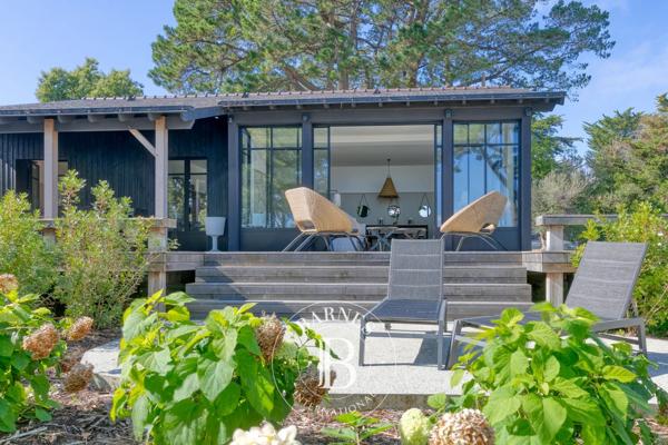 Saint-Marc-sur-Mer, Maison 8 Chambres -  556 m² à vendre