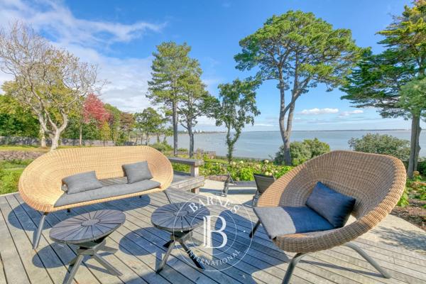 Saint-Marc-sur-Mer, Maison 8 Chambres -  556 m² à vendre